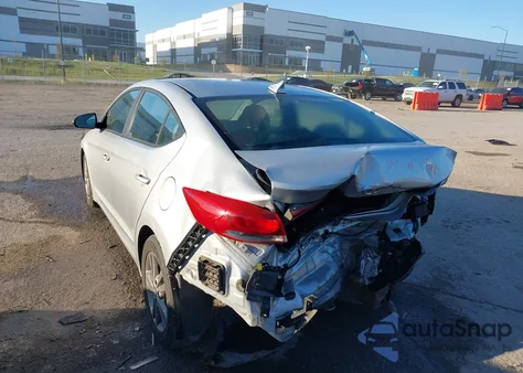 2018 Hyundai Elantra Sel z USA, uszkodzony, nr VIN 5NPD84LF3JH305840